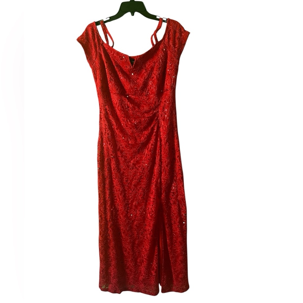 Elegant Strapless Red Lace Maxi Dress